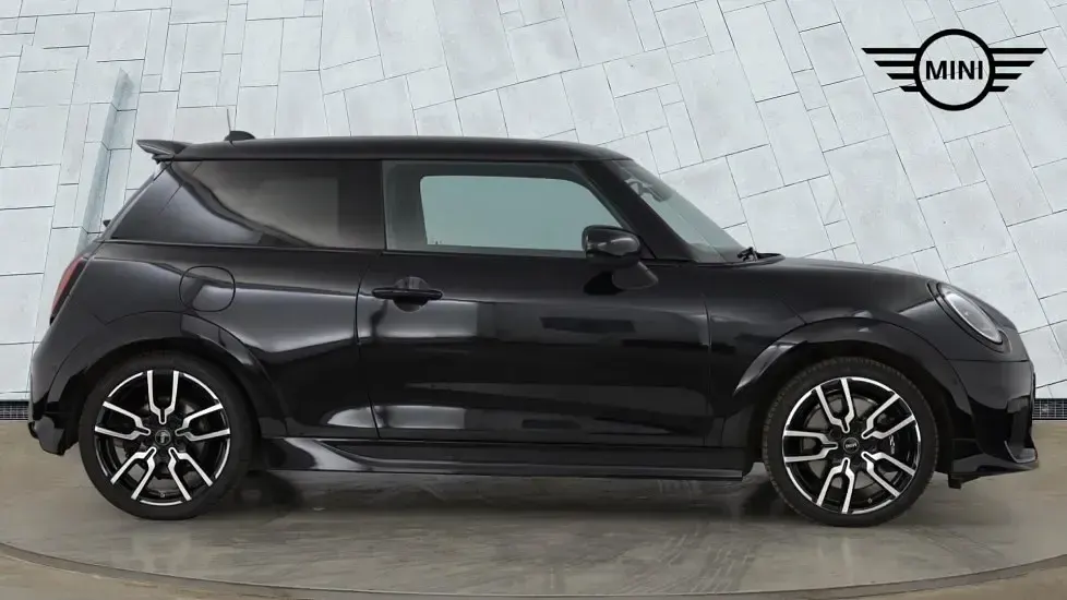 Used Mini Cooper S Hatch 201 HP (147 kW) 2025 Black Hatchback