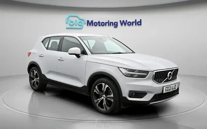 Used Volvo XC40 Inscription 262 HP (192 kW) 2021 Silver SUV
