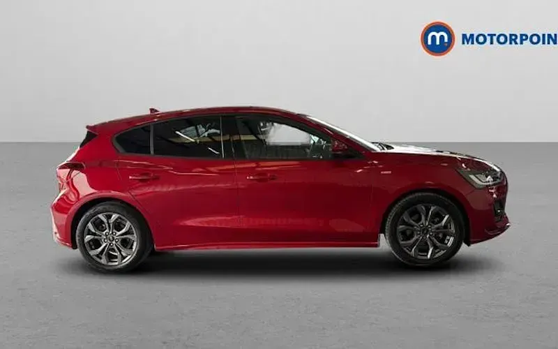 Used Ford Focus ST-Line 155 HP (114 kW) 2025 Hatchback