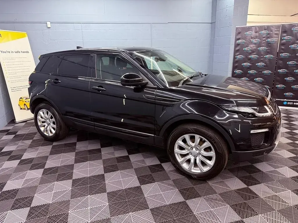 Używany Land Rover Range Rover evoque SE 2019 Czarny SUV