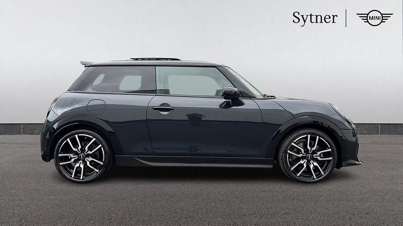 Usado Mini Cooper S Hatch 201 HP (147 kW) 2025 Cinzento Citadino
