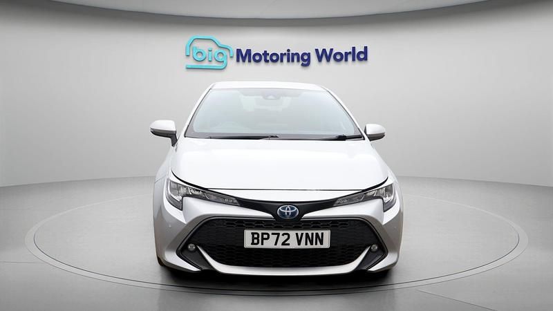 Used Toyota Corolla Design 121 HP (88 kW) 2023