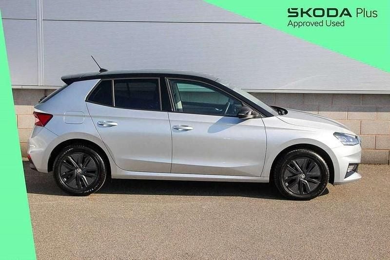 Used Skoda Fabia Colour Edition 94 HP (69 kW) 2024 Brilliant silver metallic body / black magic pearl effect roof Hatchback