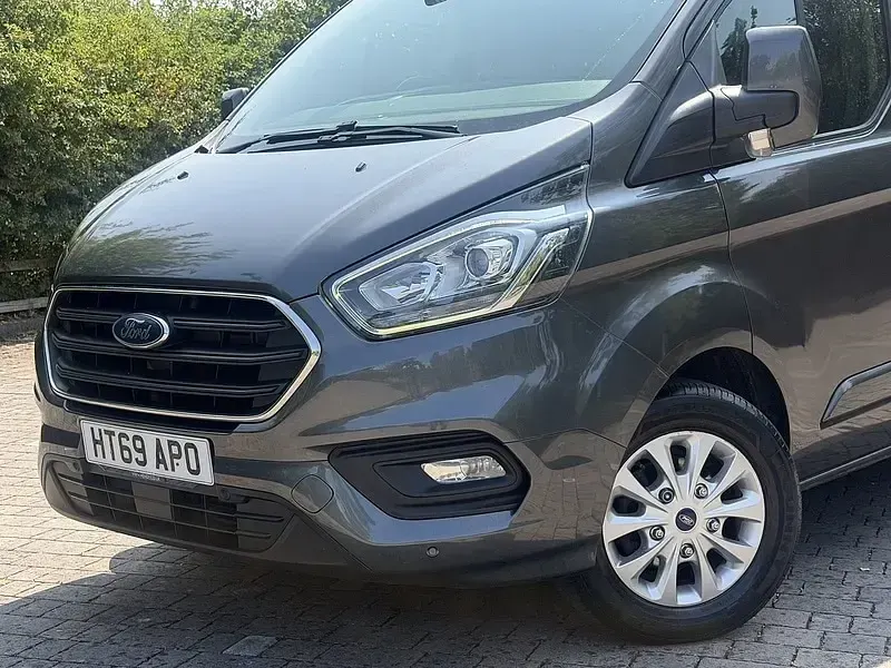 Used Ford Transit Custom Limited 130 HP (95 kW) 2019 Grey Van