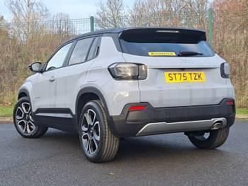 New Jeep Avenger Summit 100 HP (73 kW) 2025 Bicolour metallic  sun yellow with volcano roof SUV