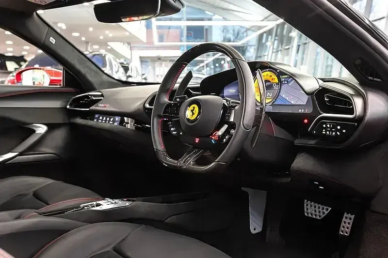 Used Ferrari 296 830 HP (610 kW) 2024 Red Coupe