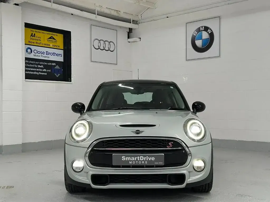 Used Mini Cooper S 2018 Silver Hatchback