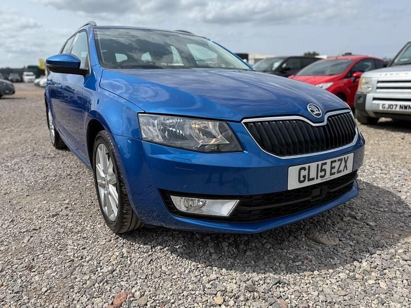 Blue Used 2015 Skoda Octavia Elegance Estate | £7,200 (Fair price) - Image 1/4