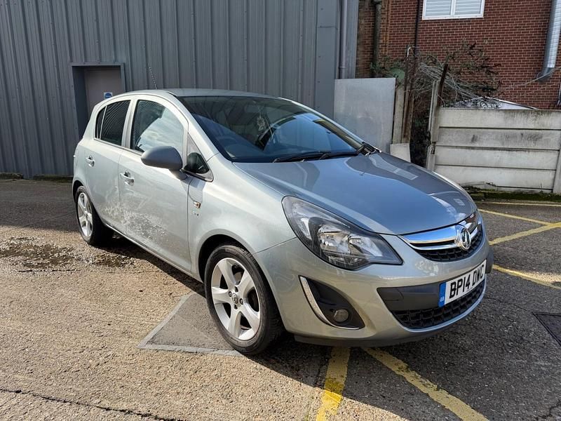 Used Vauxhall Corsa 100 HP (73 kW) 2014 Silver Hatchback