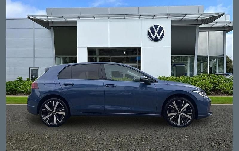 Used VW Golf VIII Match 147 HP (108 kW) 2025 Blue Hatchback