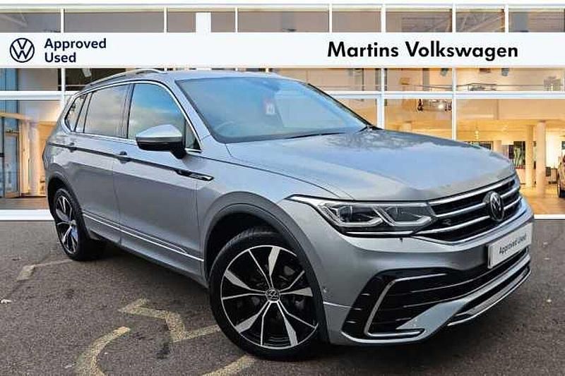 Used 2025 VW Tiguan Allspace SUV | £33,495 (Expensive) - Image 1/4