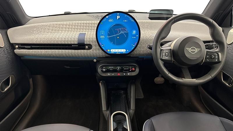 Used Mini Cooper SE Hatch 158 kW (215 HP) 2024 Blue Hatchback