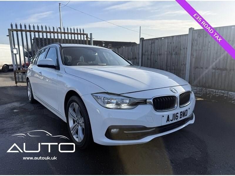 Used BMW 318 Sport Line 2016 Alpine white Estate