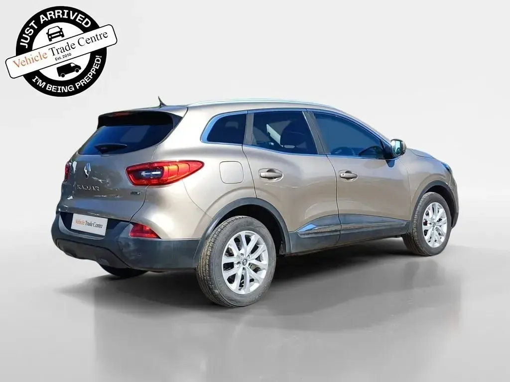 Usado Renault Kadjar Dynamique 110 HP (80 kW) 2017 Bege SUV