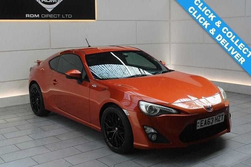 Used Toyota GT86 GT 200 HP (147 kW) 2013 Orange Coupe