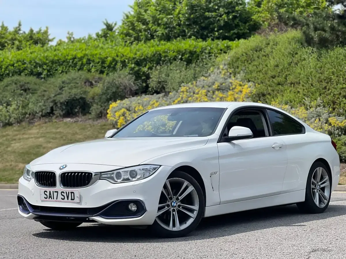 Usado BMW 420 Sport Line 2017 Blanco Coupe