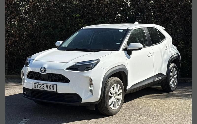 Used Toyota Yaris Cross 113 HP (83 kW) 2023 White SUV