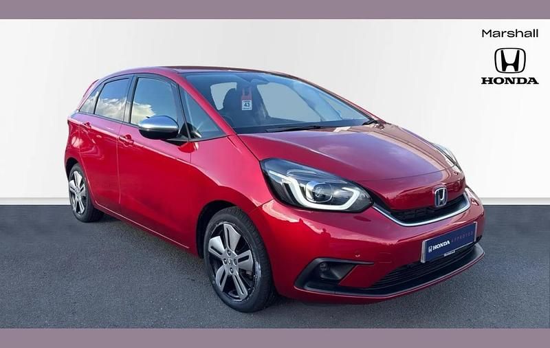 Used Honda Jazz Hybrid 109 HP (80 kW) 2021 Red Hatchback