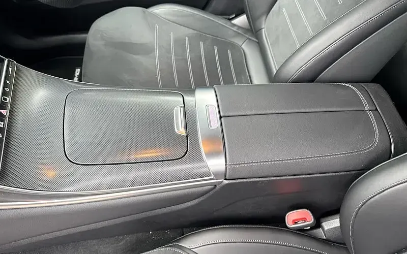 Used Mercedes GLC300 Urban 313 HP (230 kW) 2026 Grey SUV