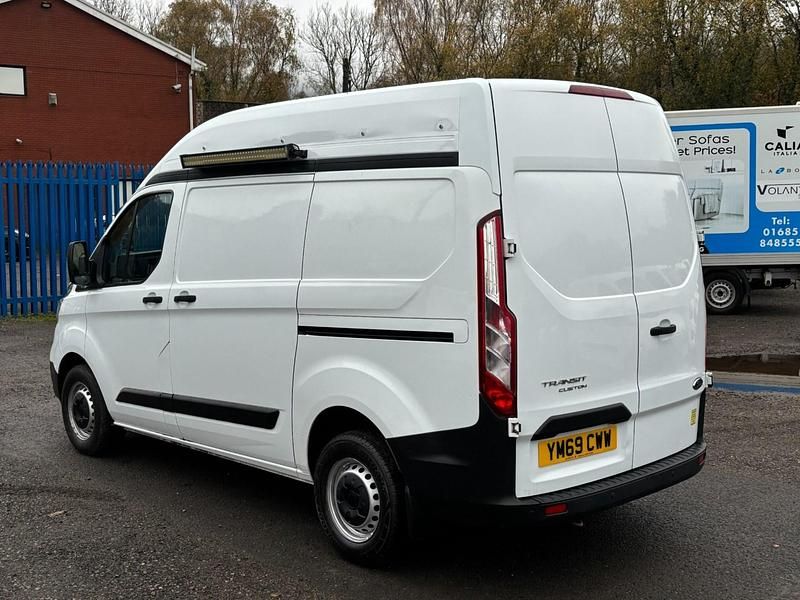 Used Ford Transit Custom 105 HP (77 kW) 2020 White Van
