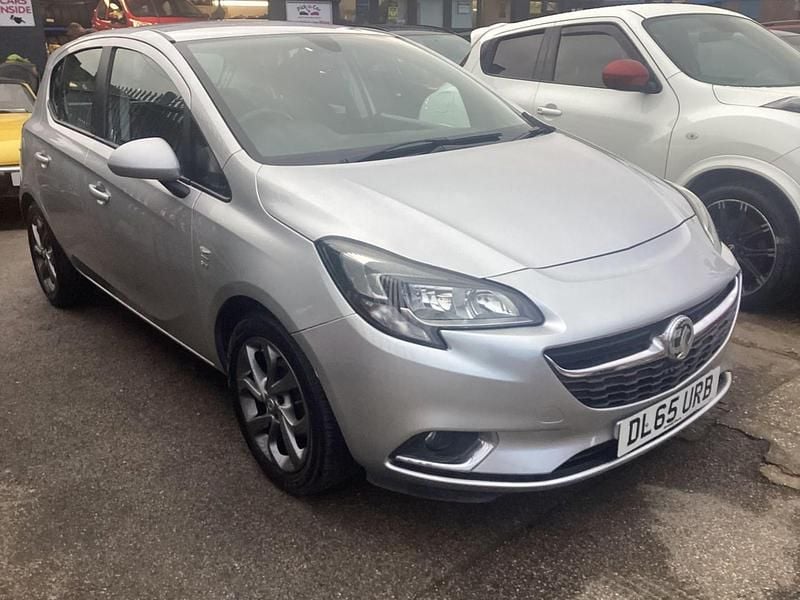 Used Vauxhall Corsa SRi 89 HP (65 kW) 2015 Silver Hatchback