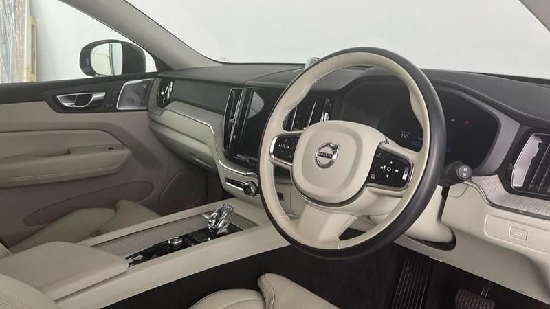 Used Volvo XC60 Ultimate 2022 Silver SUV
