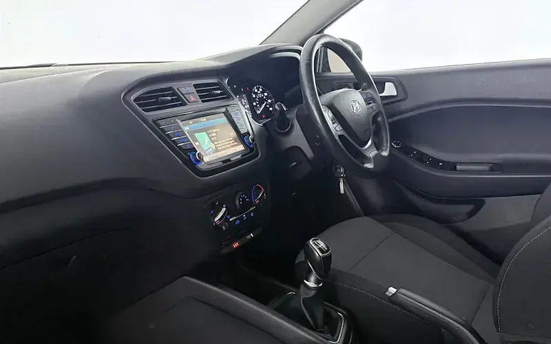 Used Hyundai i20 Edition 101 HP (74 kW) 2016 Black Hatchback