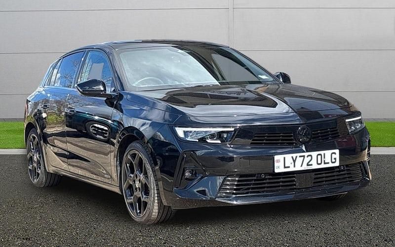 Second-hand Vauxhall Astra Ultimate 131 CP (96 kW) 2025 Hatchback
