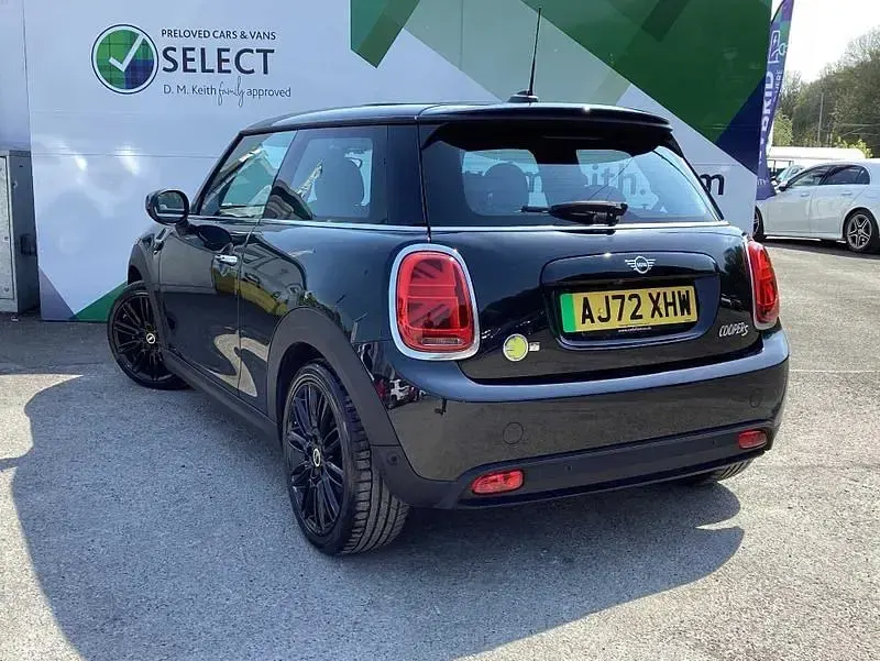 Usado Mini Cooper S Hatch 135 kW (184 HP) 2023 Preto Citadino