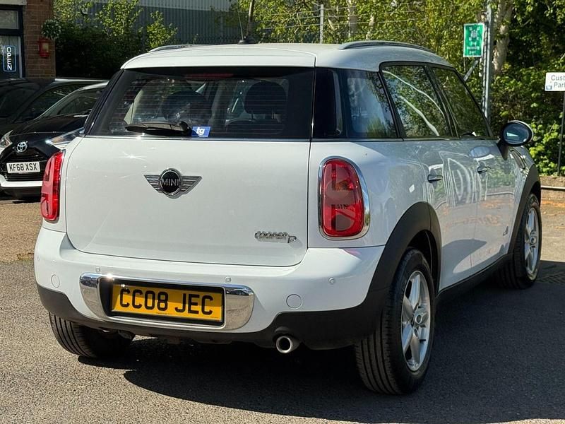 Usado Mini Cooper D 2011 Blanco Utilitario