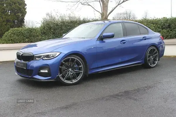 Usado BMW 320 M Sport 2023 Negro Familiar