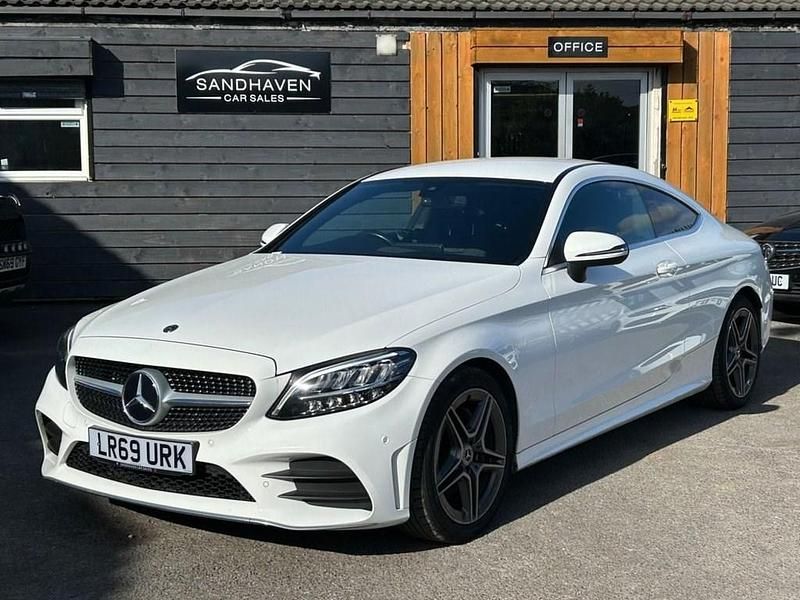 Used Mercedes C200 AMG line 198 HP (145 kW) 2019 White Coupe