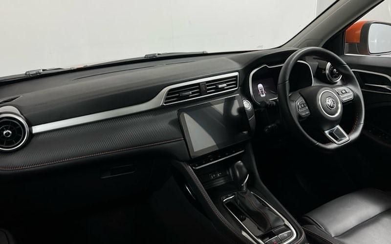 Used MG ZS Exclusive 111 HP (81 kW) 2024 Hatchback