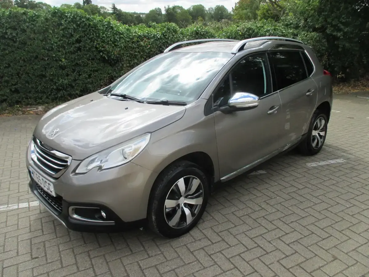 Used Peugeot 2008 Allure 100 HP (73 kW) 2015 Grey SUV