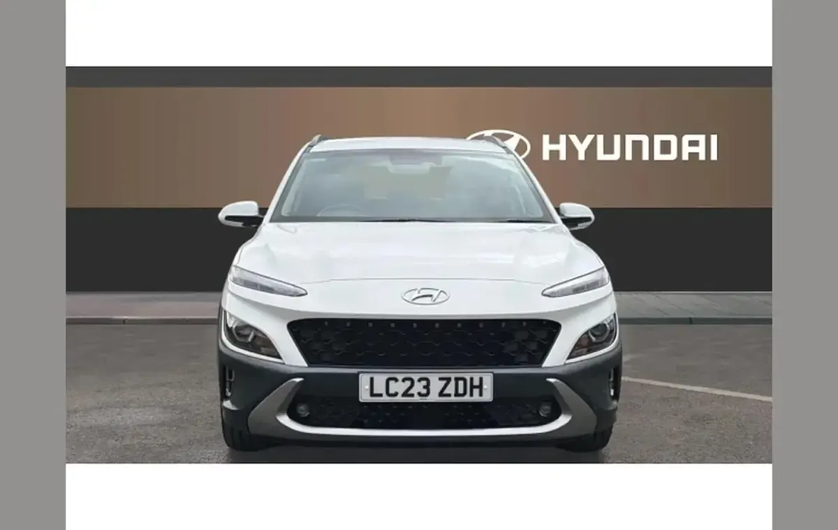 Used Hyundai Kona Premium 141 HP (103 kW) 2023 White SUV