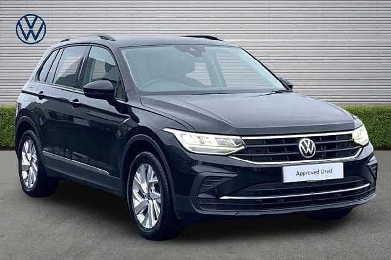 Used VW Tiguan Life 150 HP (110 kW) 2021 Black SUV