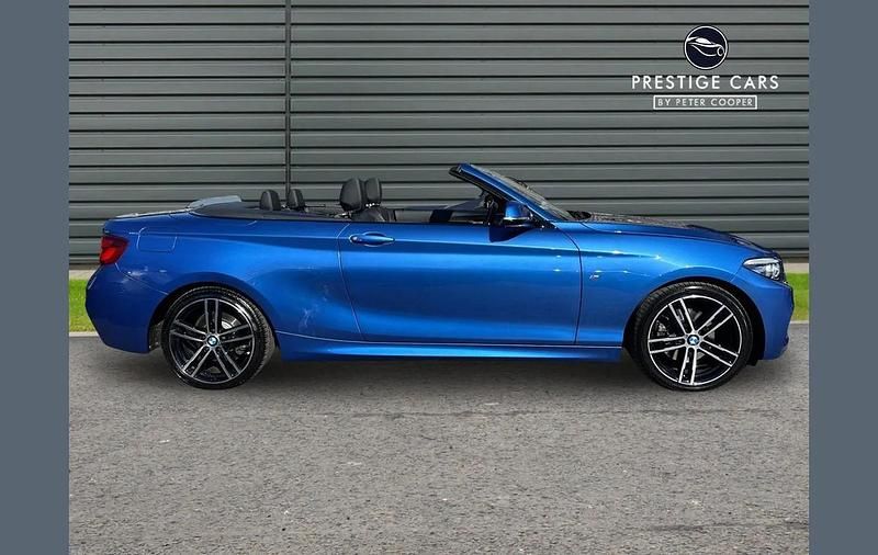 Used BMW 220 M Sport 187 HP (137 kW) 2019 Blue Cabriolet