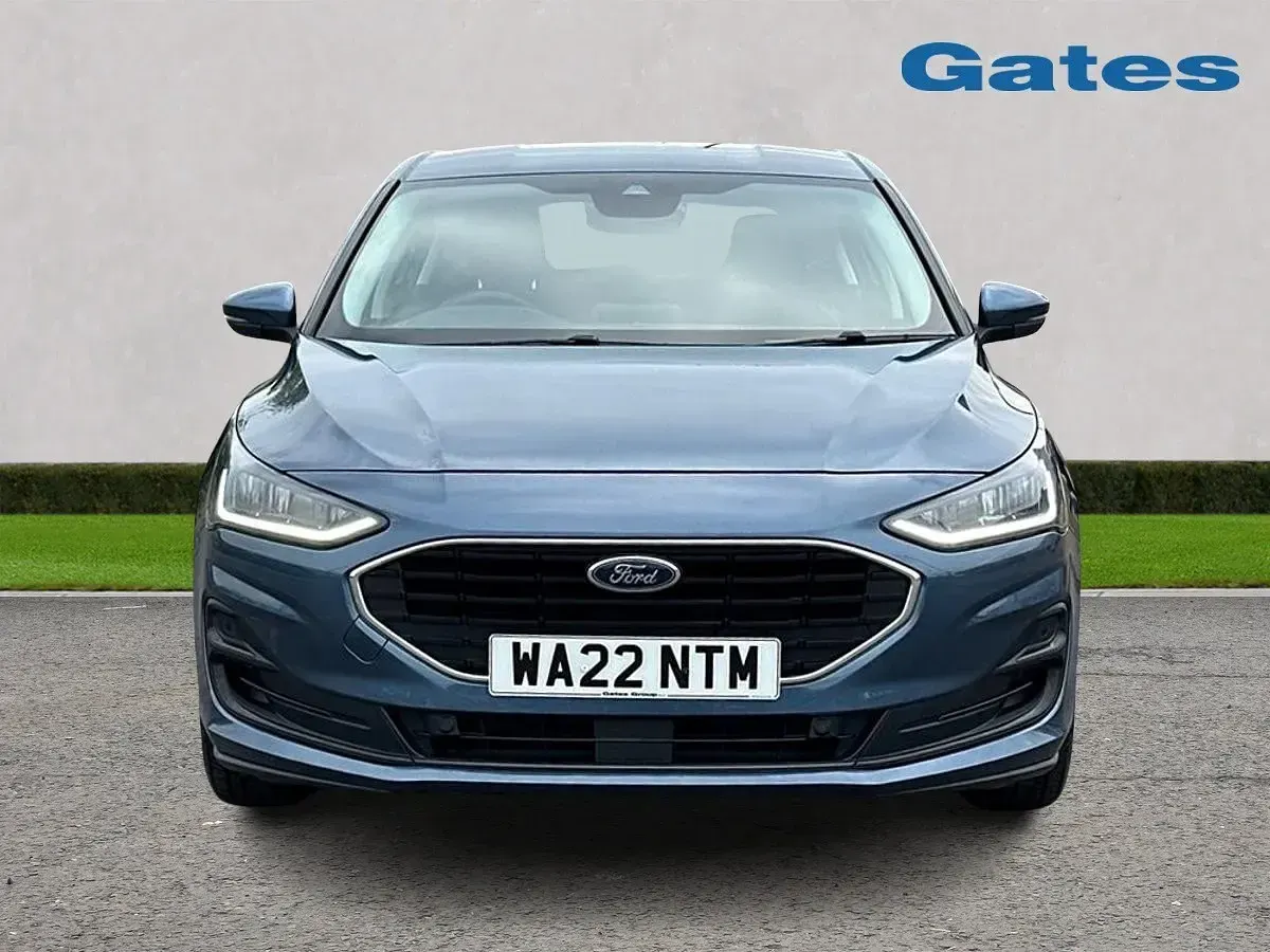 Begagnad Ford Focus Trend 125 HK (91 kW) 2022 Blå Halvkombi