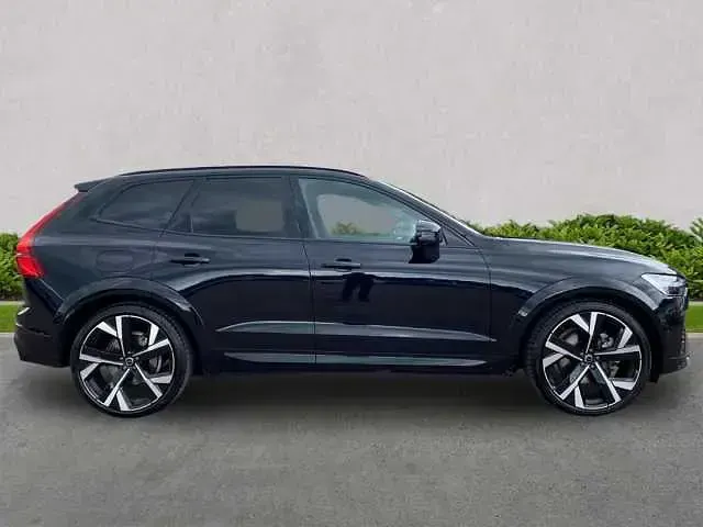 Used Volvo XC60 Ultra 449 HP (330 kW) 2026 Onyx black SUV