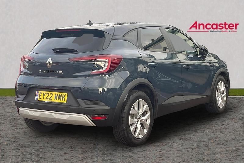 Used Renault Captur Iconic 91 HP (66 kW) 2022 Other SUV