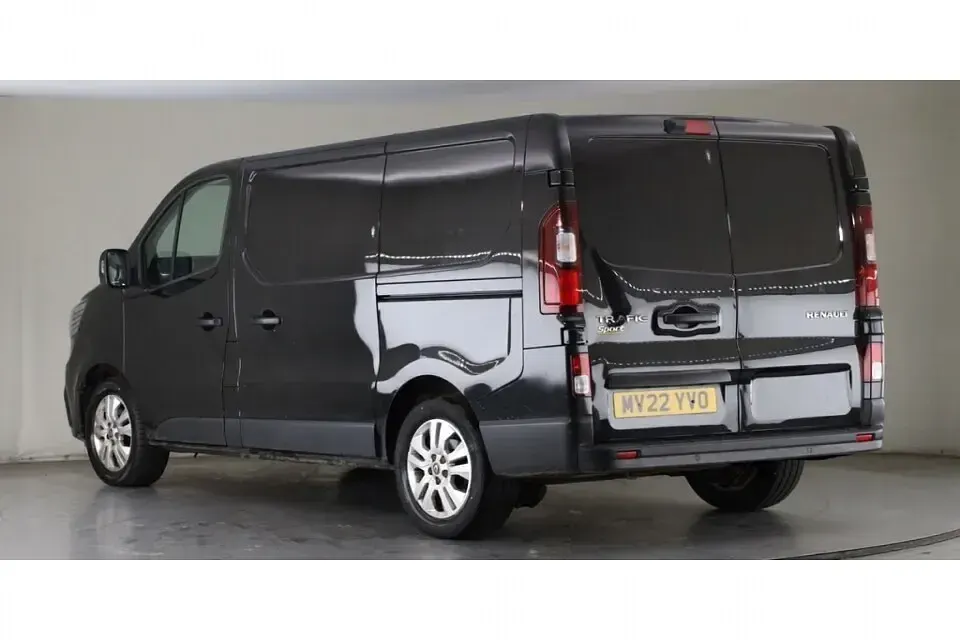 Used Renault Trafic 2022 Black MPV