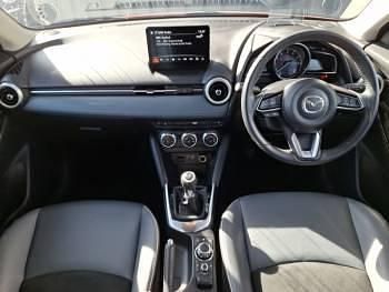 Used Mazda 2 Inclusive 90 HP (66 kW) 2023 Red Hatchback