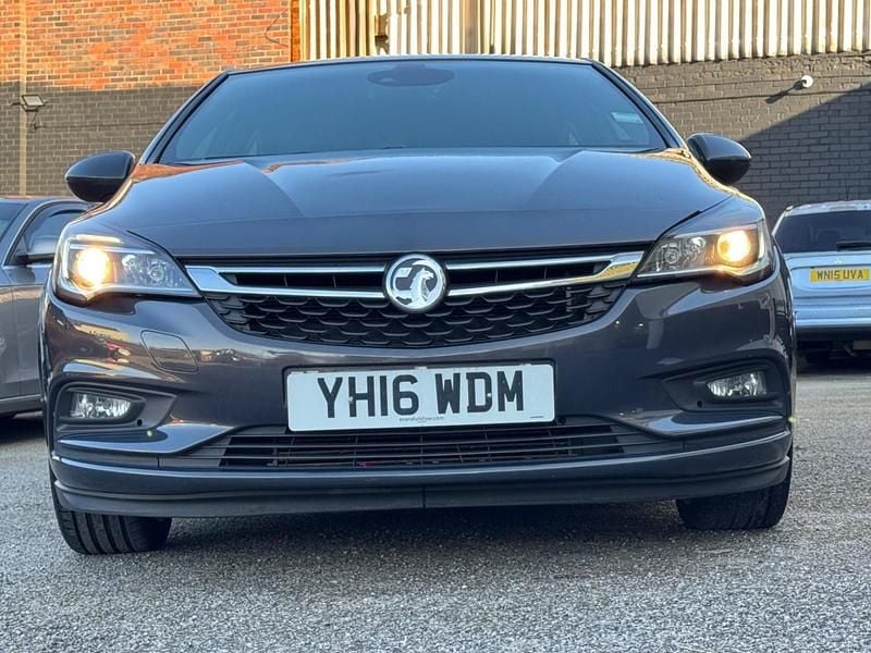 Used Vauxhall Astra SRi 150 HP (110 kW) 2016 Grey Hatchback