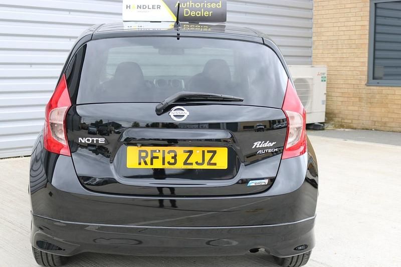 Używany Nissan Note S 80 KM (58 kW) 2013 Czarny Minivan