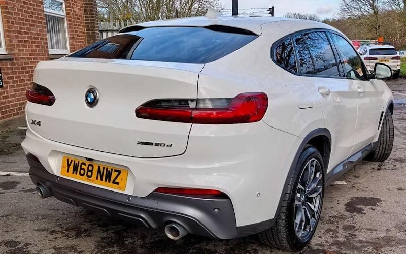 Used BMW X4 M Sport 190 HP (139 kW) 2019 White SUV