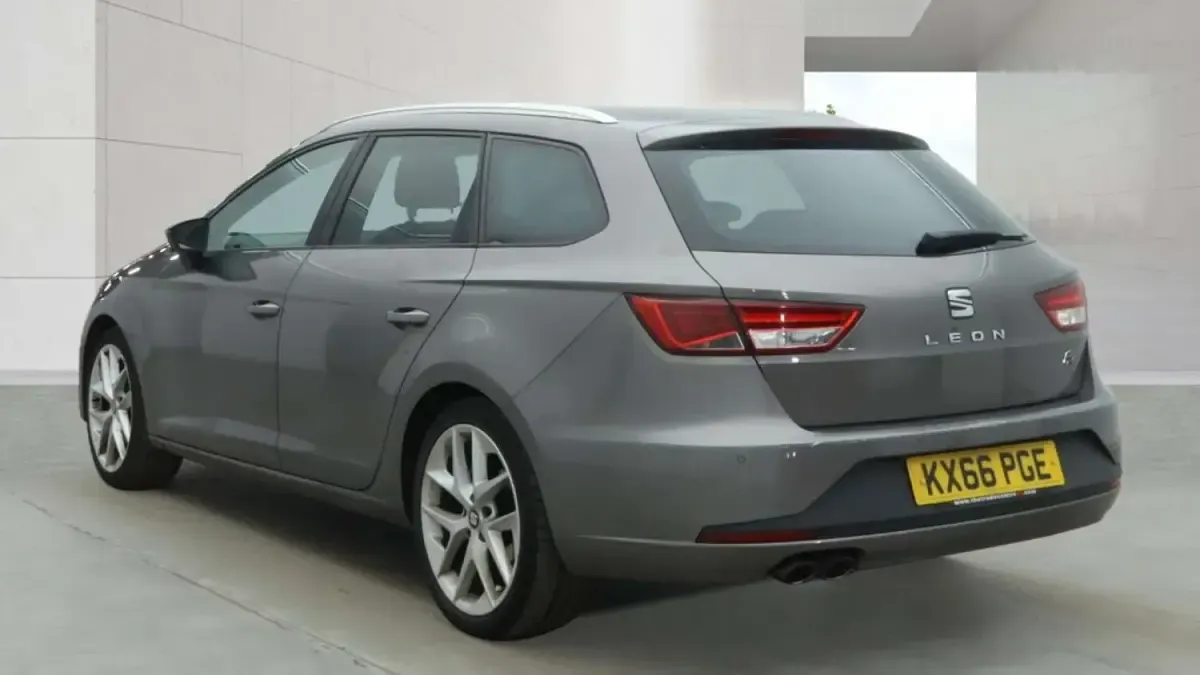 Used Seat Leon FR 150 HP (110 kW) 2017 Grey Estate