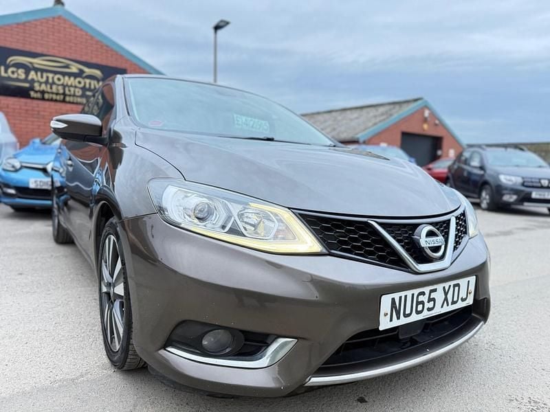 Beige Used 2015 Nissan Pulsar Tekna Hatchback | £4,295 (Super price) - Image 1/4