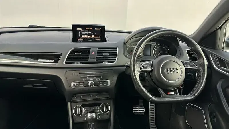 Used Audi Q3 Black Edition 180 HP (132 kW) 2017 White SUV