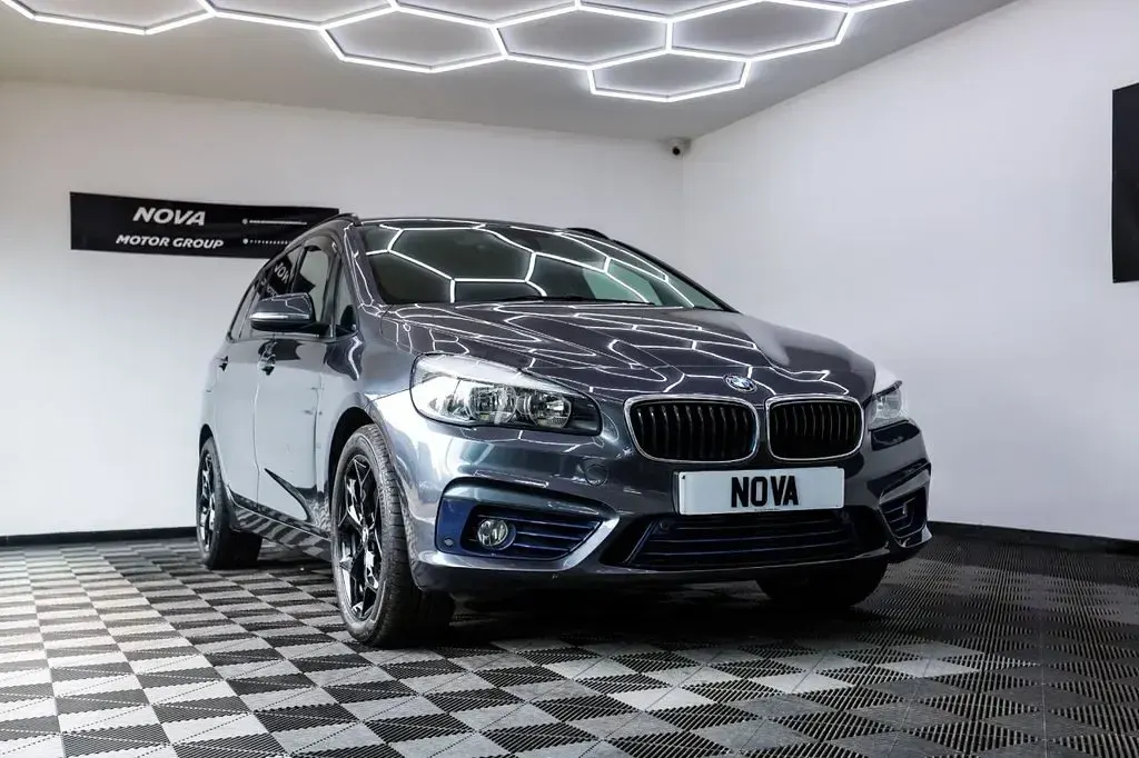 Used BMW 220 Sport Line 192 HP (141 kW) 2016 Grey Estate