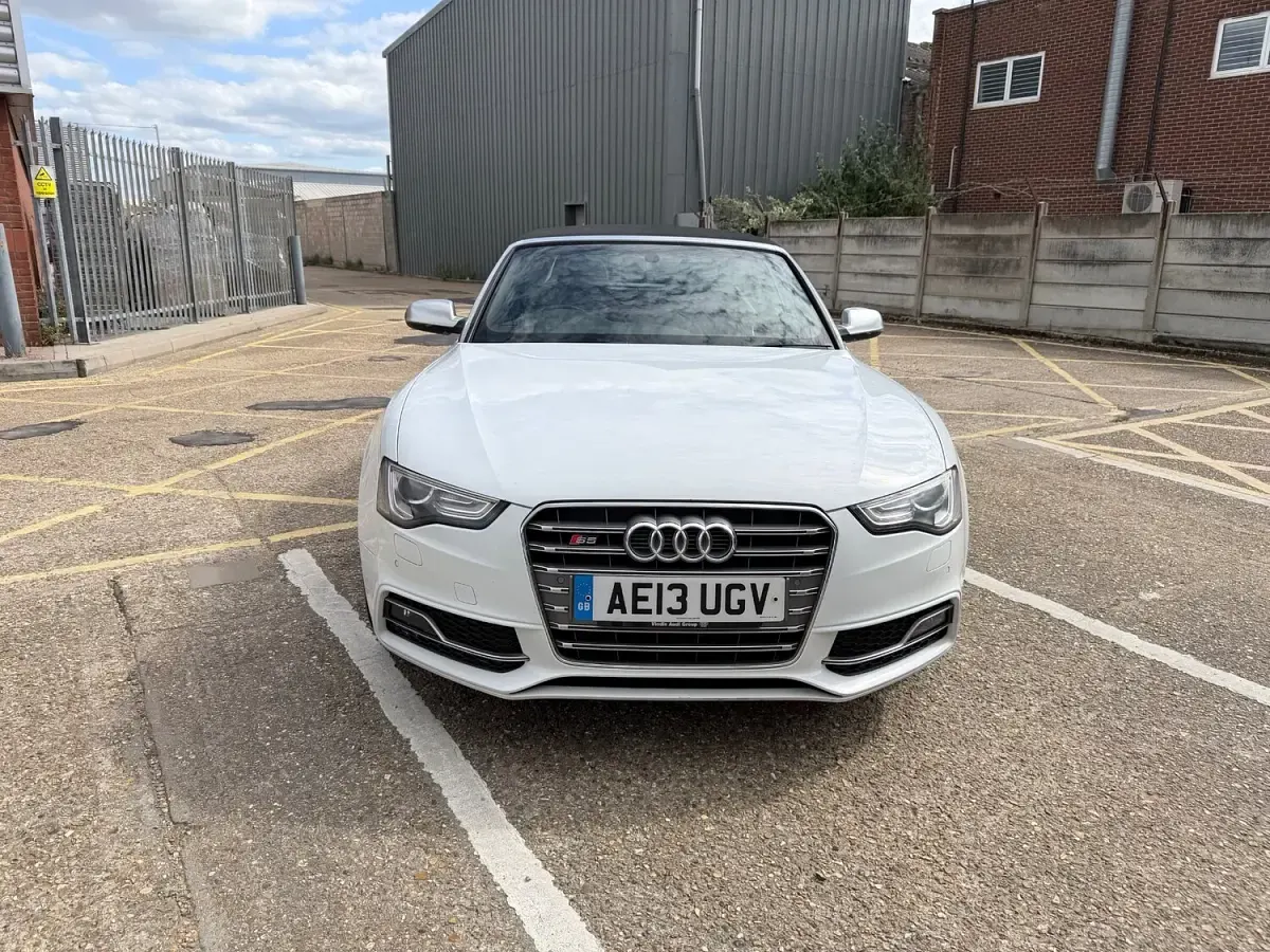 Used Audi A5 Cabriolet Design 333 HP (244 kW) 2013 White Cabriolet
